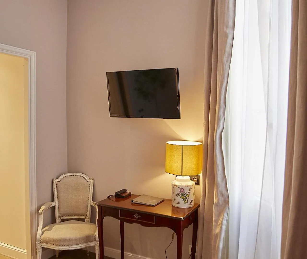 Hotel Du Danube Saint Germain Paris 3*,  France